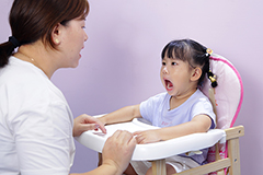 三歲寶寶說話不清楚發音不準有哪些原因？