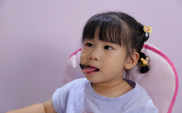 如何糾正小孩發音？